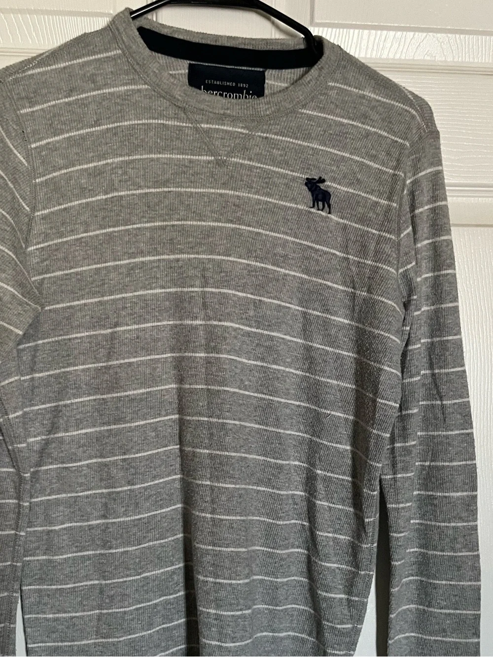 Abercrombie & Fitch Gray and White Striped Long-Sleeve Crew Shirt